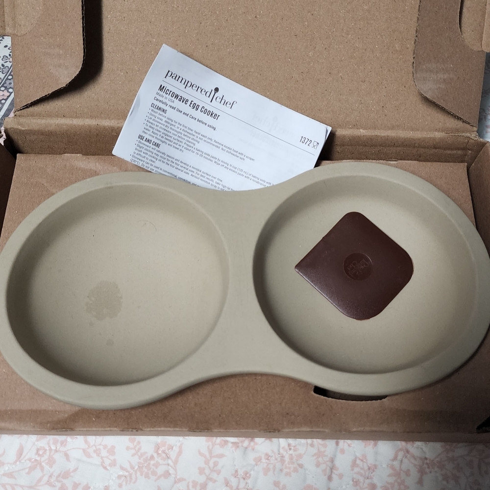 Pampered Chef Microwave Egg cooker